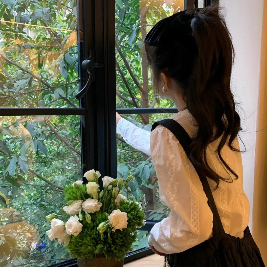 真相背后：虚假新闻与信息的代价